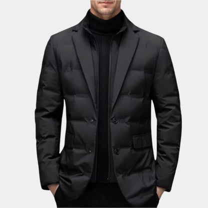 Veste d’hiver élégante avec blason noble