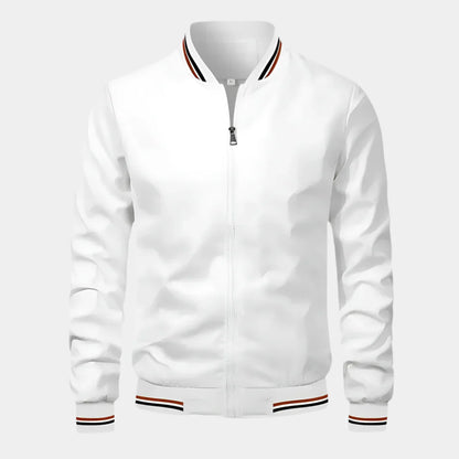 L’élégance urbaine incarnée dans une veste de luxe